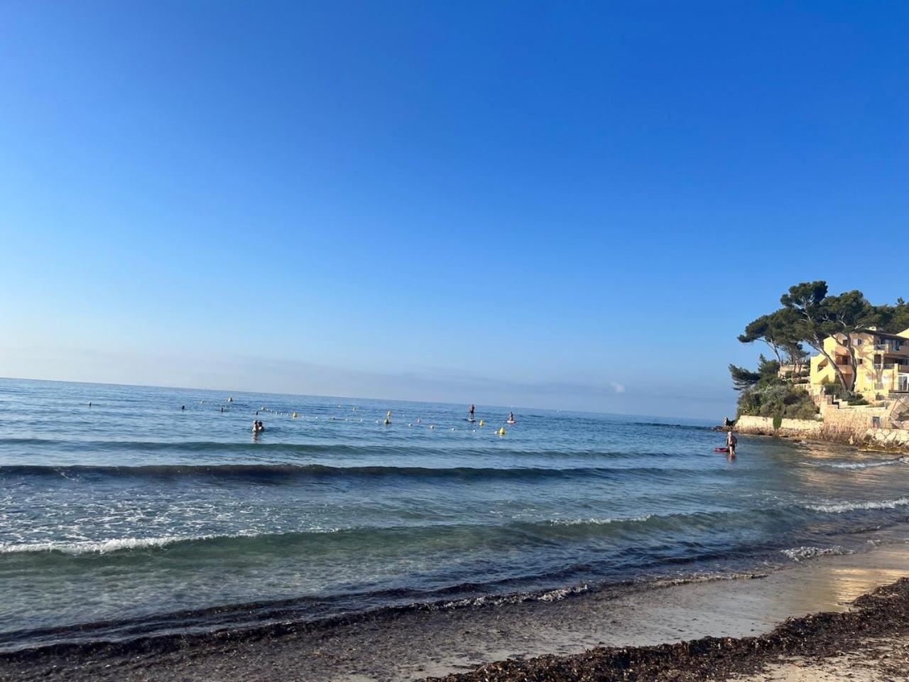לה סיין סור-מר Studio Cosy Avec Terrasse Sur La Plage מראה חיצוני תמונה
