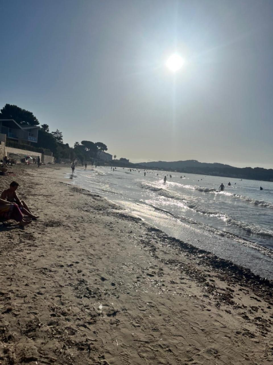 לה סיין סור-מר Studio Cosy Avec Terrasse Sur La Plage מראה חיצוני תמונה
